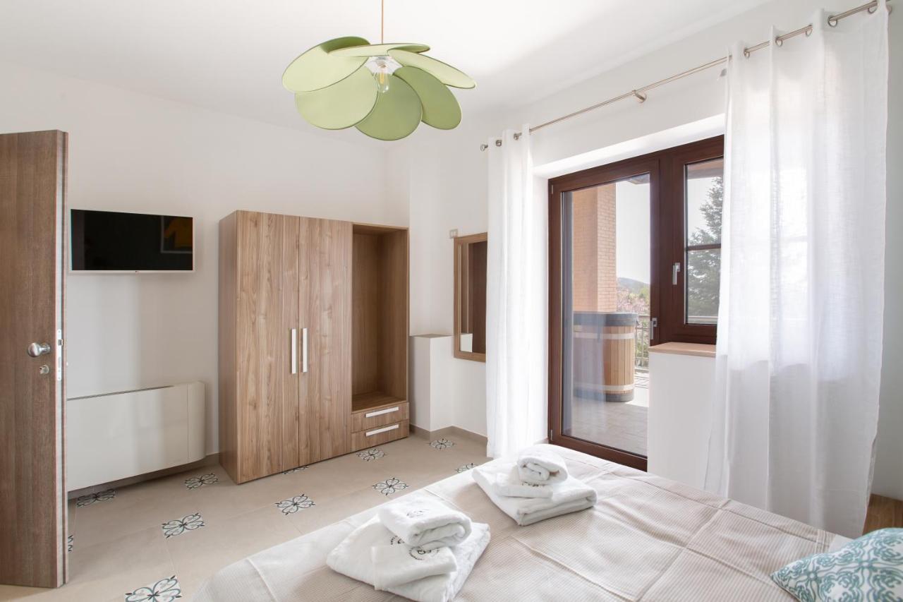 Locanda Ballaro Relais Di Campagna Deliceto Zewnętrze zdjęcie